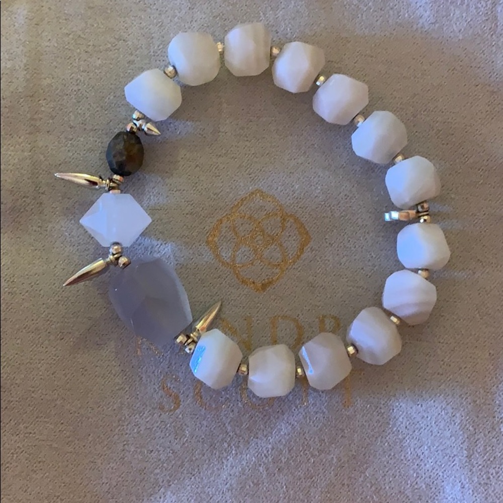 EUC Kendra Scott Sadie gold and ivory bracelet